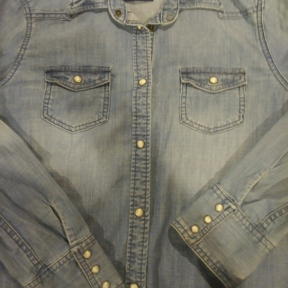 Long sleeve button up